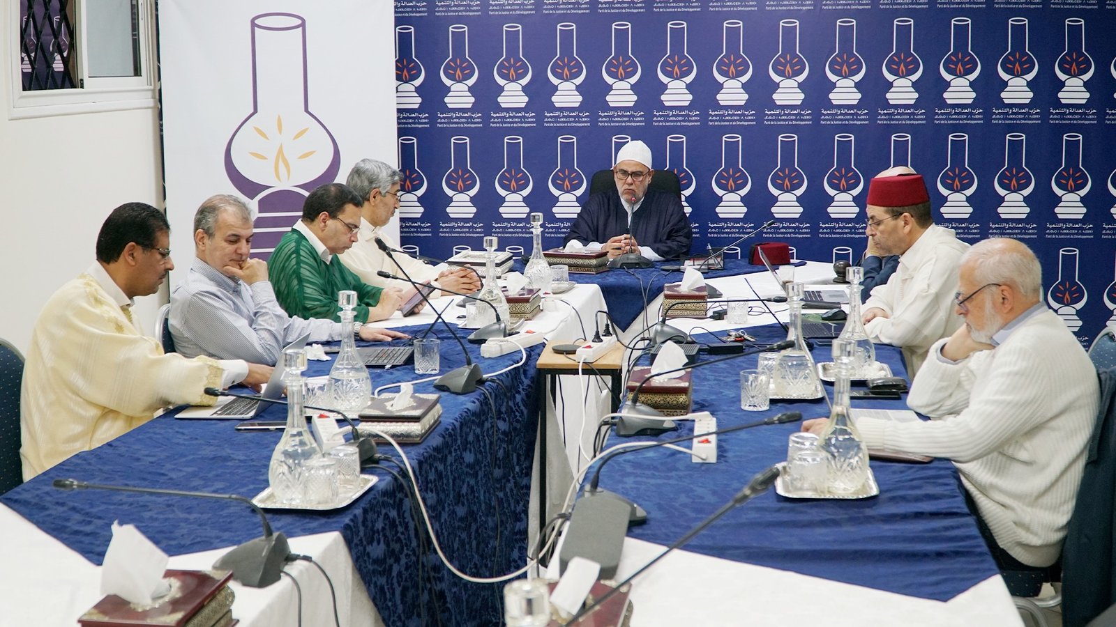 حزب العدالة والتنمية يعلن دعمه الكامل لبلاغ الديوان الملكي بشأن الصحراء