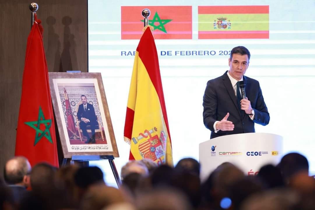 سانشيز يدافع عن نهجه البراغماتي تجاه المغرب في ملف الهجرة